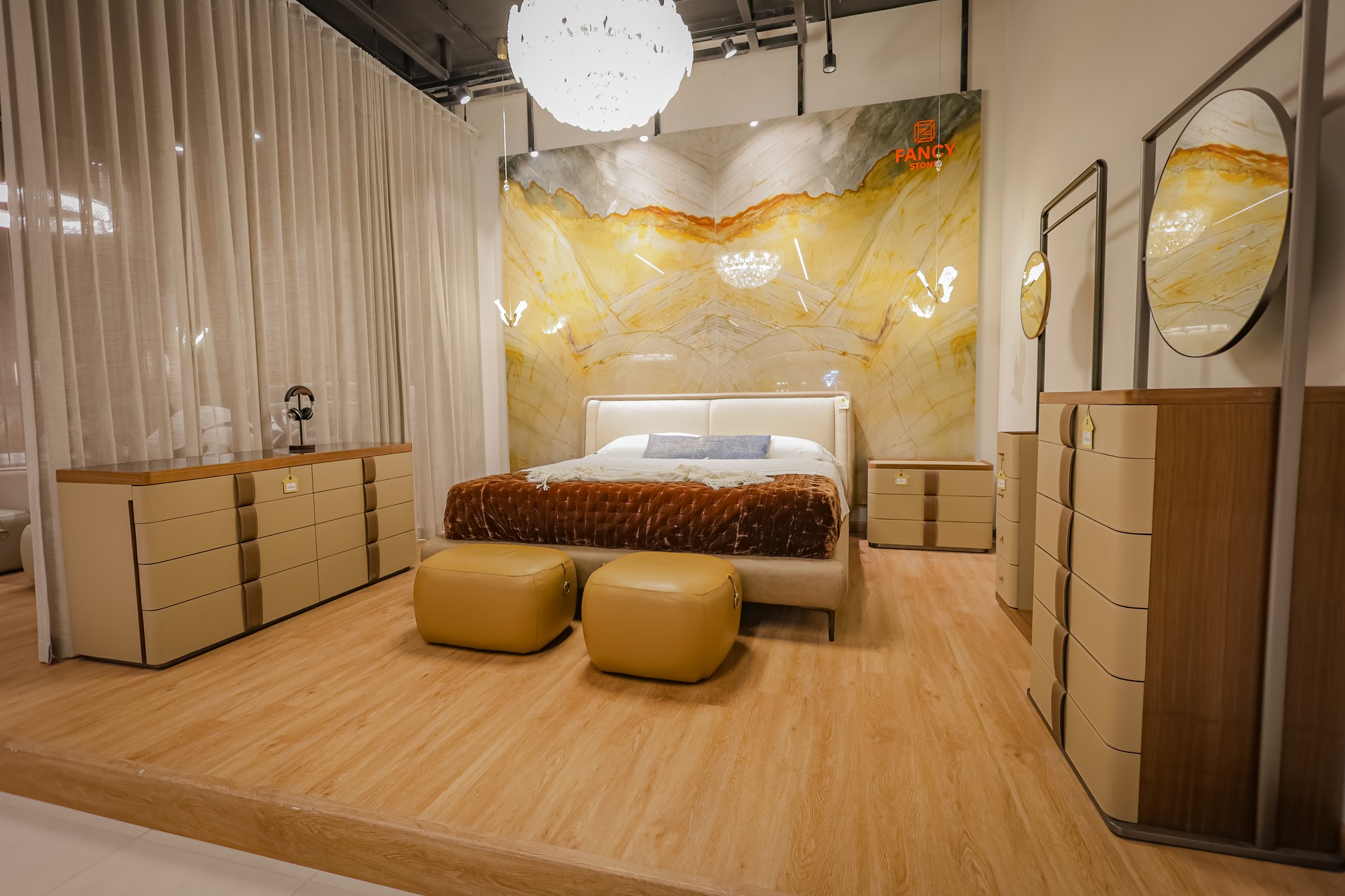 Show Room
